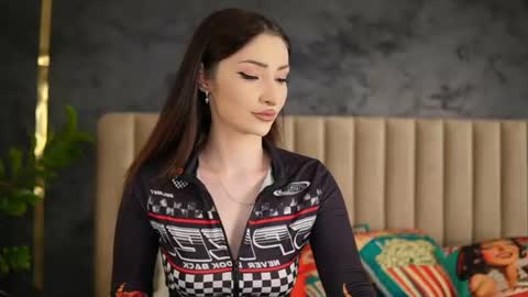 arianna_moonx online show from July 8, 12:41 pm