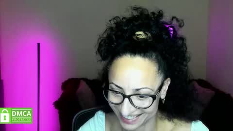 Snapshot of arianna_tifany chatting on October 19, 6:12 pm Arianna online show from October 19, 6:12 pm