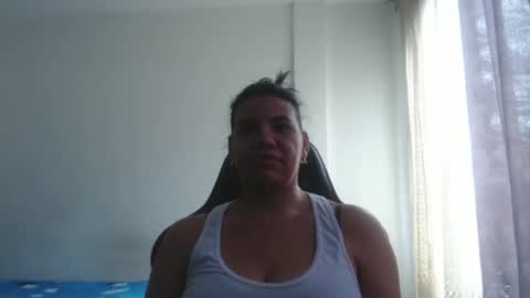 ariannaloovel online show from October 9, 6:35 pm