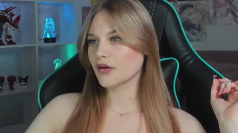 Snapshot of ariawell chatting on October 20, 7:08 pm Aria online show from October 20, 7:08 pm