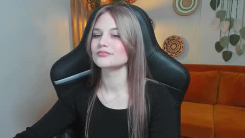 Snapshot of ariawell chatting on September 23, 6:03 pm Aria online show from September 23, 6:03 pm