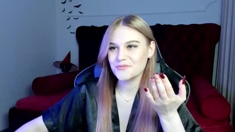 Snapshot of ariawell chatting on October 28, 6:20 pm Aria online show from October 28, 6:20 pm