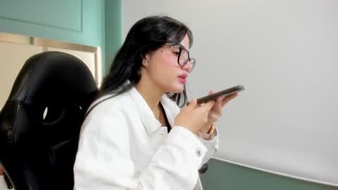 Ariel online show from January 9, 5:33 pm