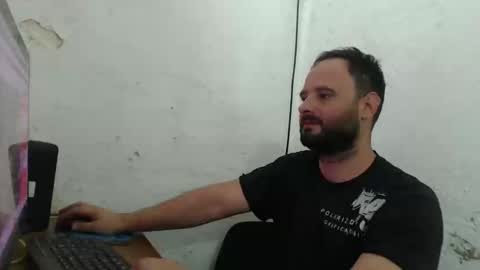 Ariel online show from December 3, 9:50 pm