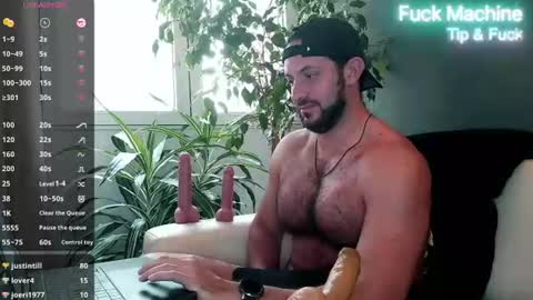 Ariel online show from July 10, 1:05 pm