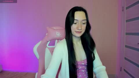 arina_meow19 online show from October 14, 6:16 am