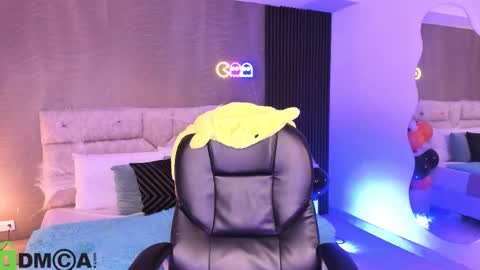 Ari  online show from November 1, 1:50 am