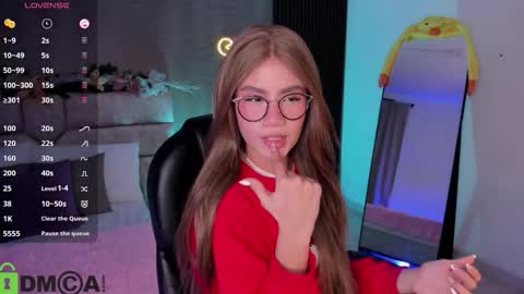 Ari  online show from December 22, 5:47 am