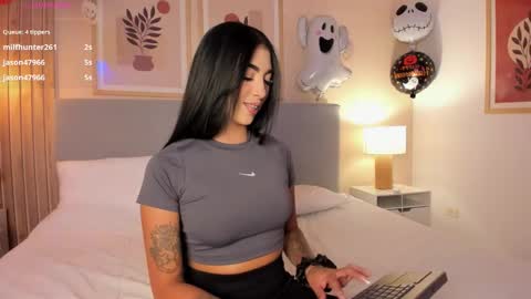 Snapshot of arirobert_ chatting on October 21, 3:44 am Ari Robert online show from October 21, 3:44 am