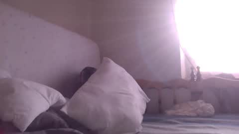 aris men online show from March 16, 4:22 pm