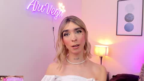   Nice to meet you  thumb up me please its important I  LOOK MY BIO DOWN online show from February 21, 12:27 am