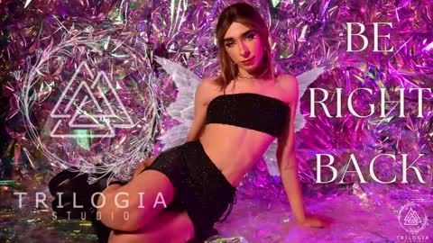   Nice to meet you  thumb up me please its important I  LOOK MY BIO DOWN online show from February 14, 7:17 am