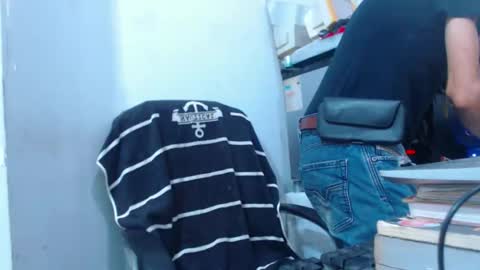 Snapshot of armaduradeacero chatting on October 18, 7:56 am armaduradeacero online show from October 18, 7:56 am