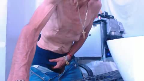 Snapshot of armaduradeacero chatting on October 20, 11:54 pm armaduradeacero online show from October 20, 11:54 pm