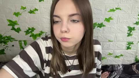 Lisa online show from June 5, 2:11 pm