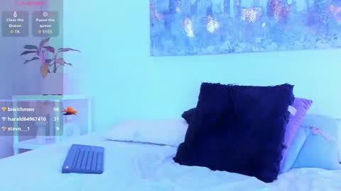 Snapshot of arminjones1 chatting on October 9, 9:37 am online show from October 9, 9:37 am