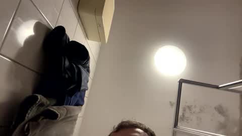 armyskater32 online show from October 26, 10:31 pm