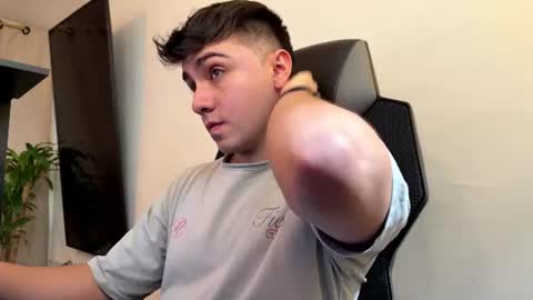 aron__cooper online show from June 12, 1:54 pm