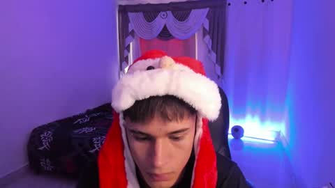 Aaron online show from December 16, 8:15 pm