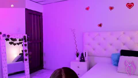 Aron cruz  online show from March 10, 5:07 pm