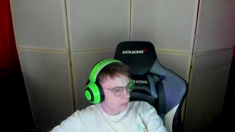 Snapshot of aron_neall chatting on March 9, 1:48 pm biggest penis online show from March 9, 1:48 pm