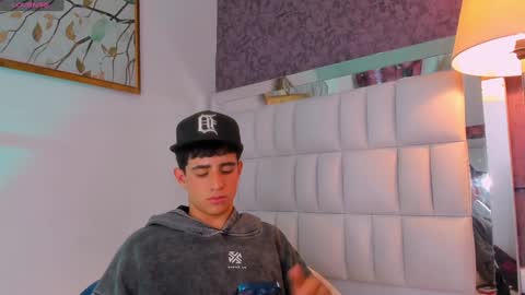 Aron Falcon online show from January 14, 8:31 am