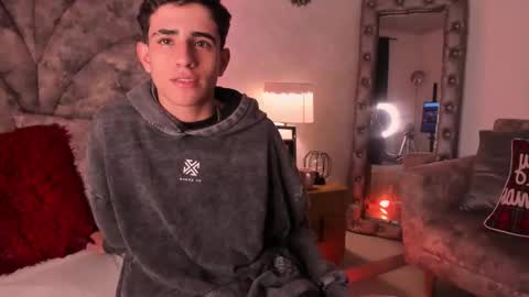 Aron Falcon online show from December 22, 4:28 am