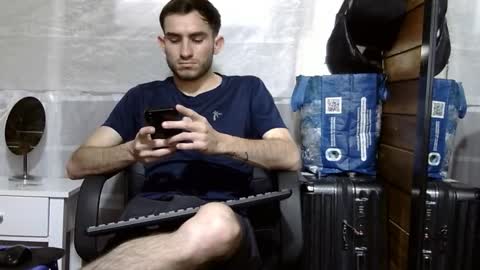 Aron G Franco online show from November 11, 4:09 pm