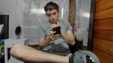 Aron G Franco online show from February 13, 6:59 pm