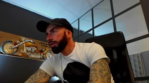 AronGrant online show from April 6, 9:21 am