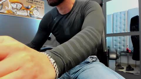 AronGrant online show from January 15, 11:41 am