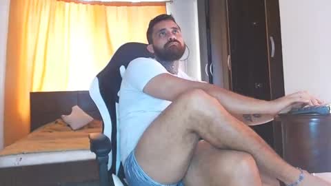 aronmiller online show from December 27, 6:53 pm