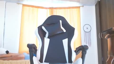 aronmiller online show from January 24, 9:15 pm