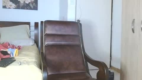 aronmiller online show from December 9, 11:24 pm