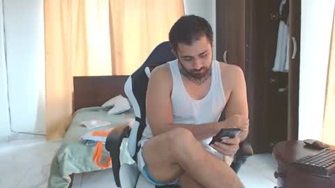 aronmiller online show from December 2, 7:44 pm