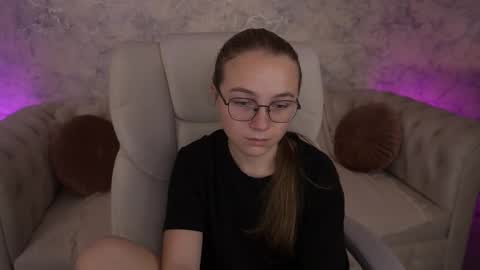 arrinawair online show from October 1, 7:29 am