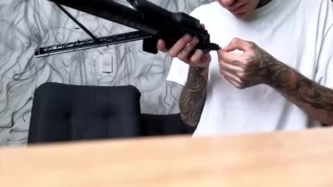   online show from February 1, 4:37 pm