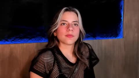 artemisablake online show from February 15, 10:31 pm