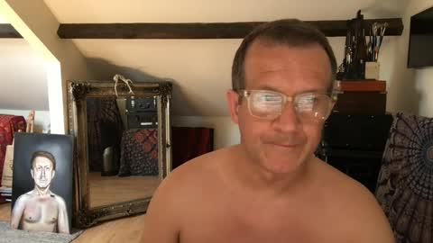 artisterotic online show from July 10, 10:42 am
