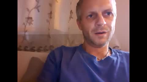 arturporshe69 online show from December 4, 3:55 pm