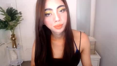 Ariella online show from April 9, 6:19 am