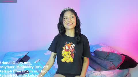 Ariana and Kelsieh online show from December 11, 8:50 pm