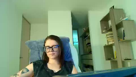 Snapshot of arya_starkw chatting on September 17, 2:53 pm Ary 3 online show from September 17, 2:53 pm
