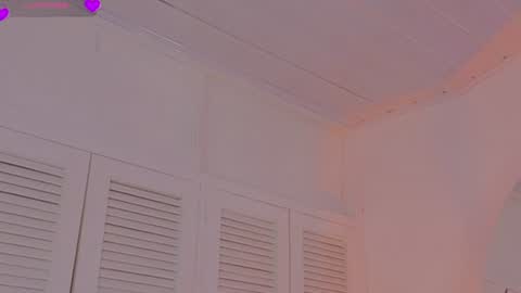 arycooper_ online show from July 4, 3:48 pm