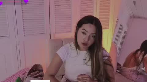 arycooper_ online show from July 8, 2:20 pm