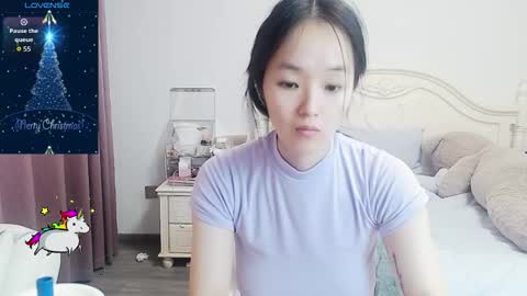 Lily online show from February 9, 5:00 am