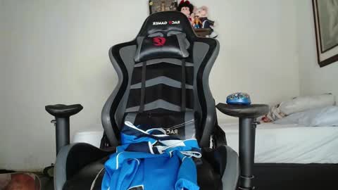 ash_wingrant online show from March 4, 2:17 am