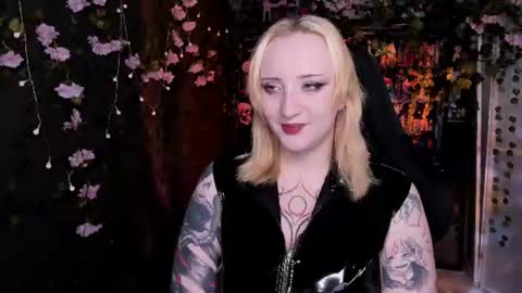 AshleyAshe  online show from July 1, 7:50 am