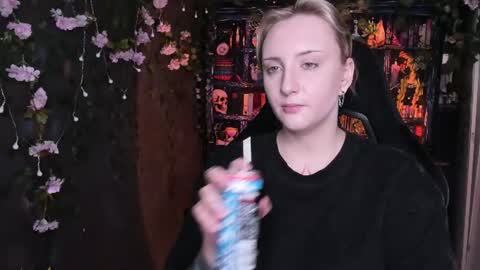 AshleyAshe  online show from July 7, 6:47 am