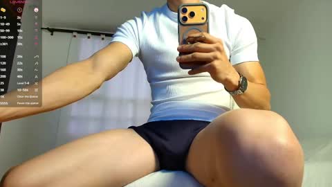 Ash online show from April 18, 11:05 pm